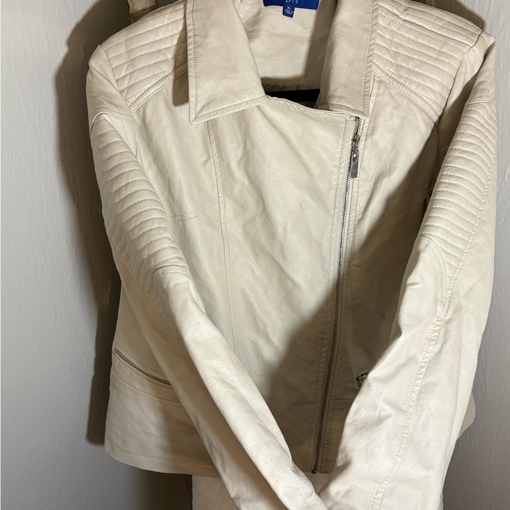 Apt. 9 Women's Cream Leather Jacket